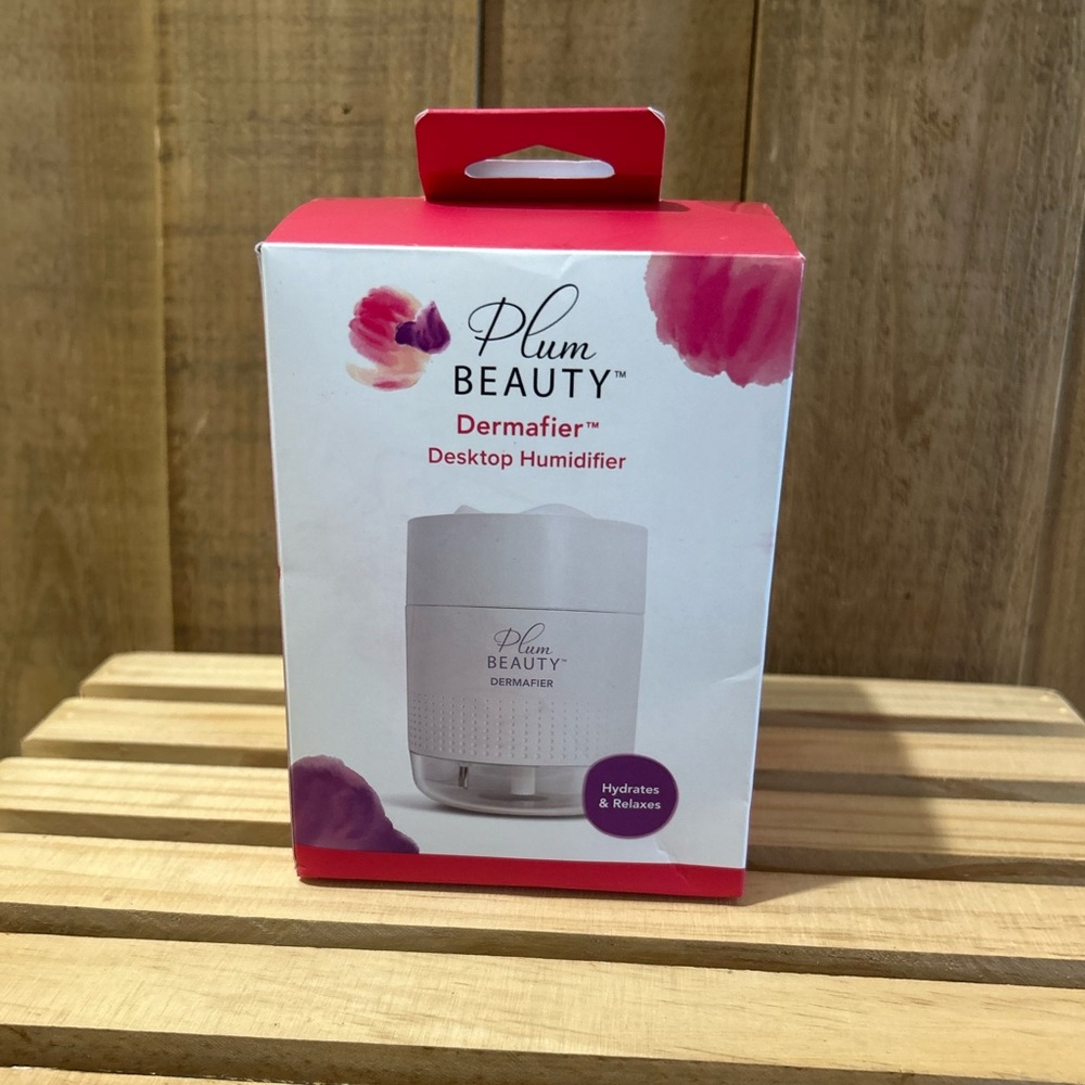 Plum Beauty Portable USB Powered Dermafier Desktop Humidifier Hydrates & Relaxes
